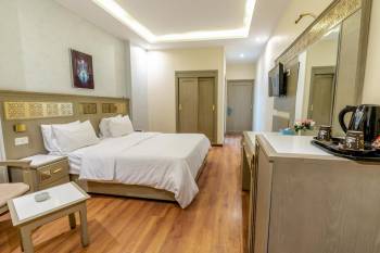 Habitación Doble Estándar con Vista al Nilo3
